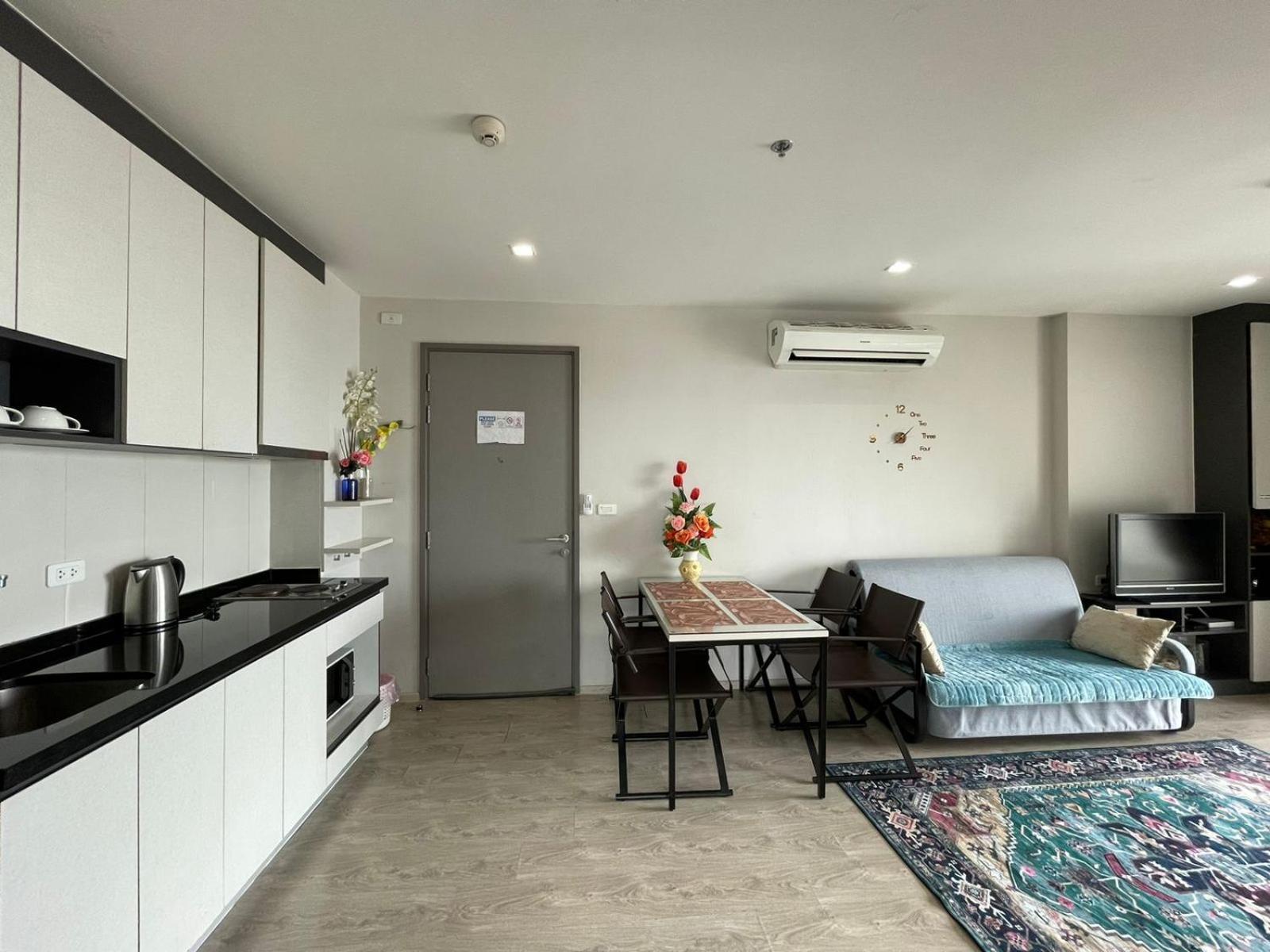 Ferienwohnung The Base Deluxe Pattaya Exterior foto